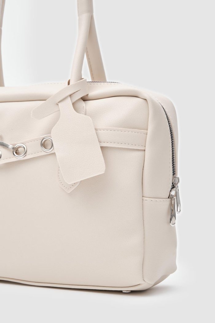 Chic Ivory Tote Bag - Image 4