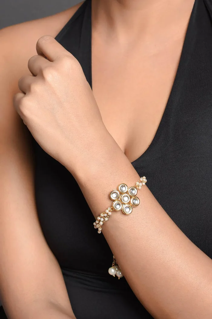 Elegant Pearl-Inspired Bracelet - Image 1