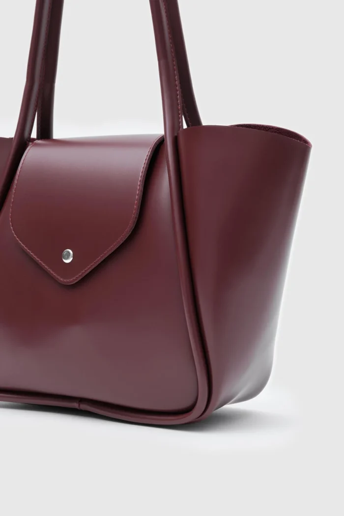 Elegant Maroon Handbag - Image 4