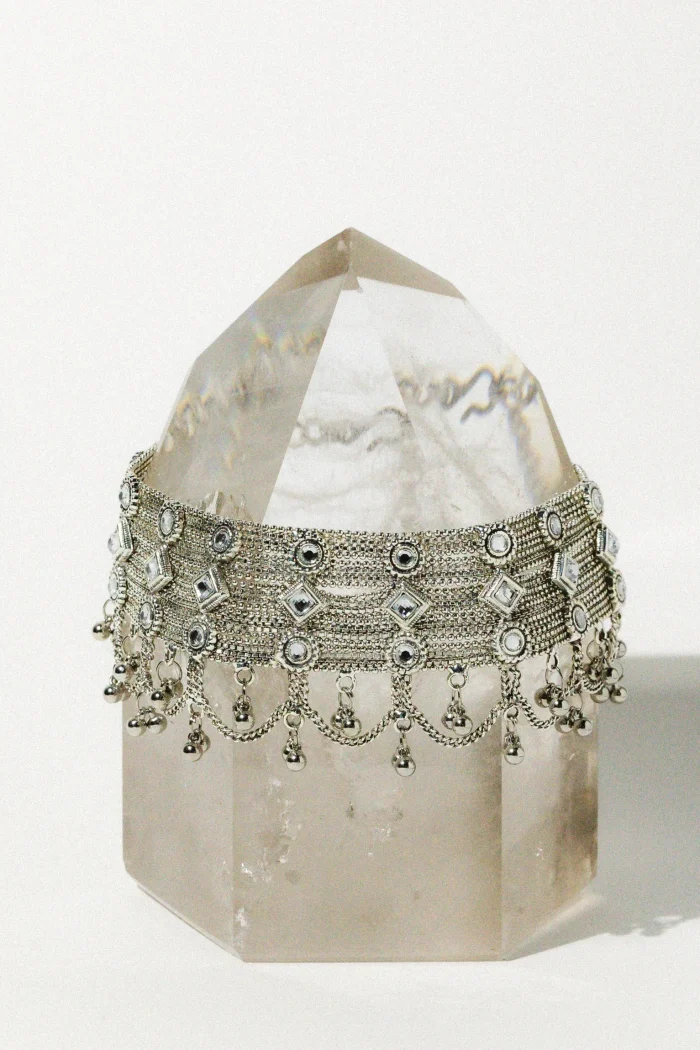 Elegant Crystal Chandelier Necklace - Image 5