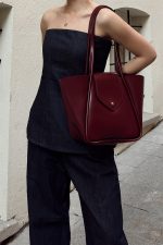 Elegant Maroon Handbag - Image 8