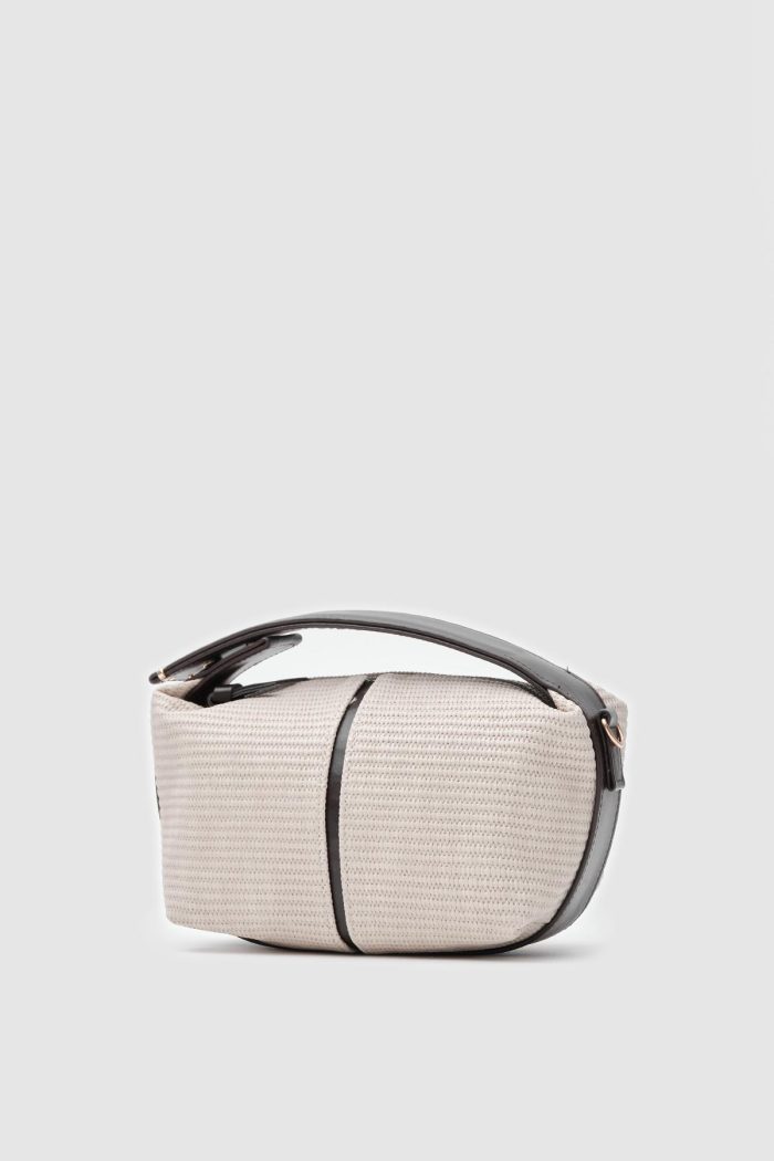 Elegant Woven Shoulder Bag - Image 2