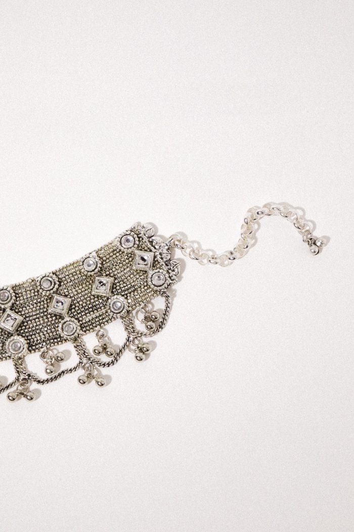 Elegant Crystal Chandelier Necklace - Image 2