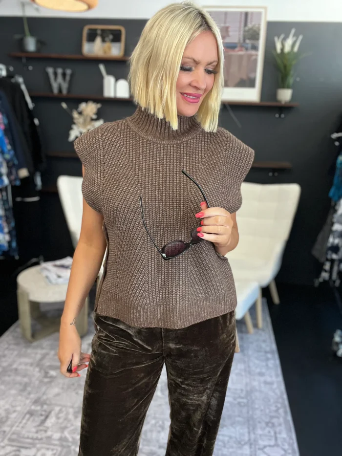 Chunky Knit Brown Vest - Image 6