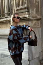Chic Brown Faux Leather Handbag - Image 8