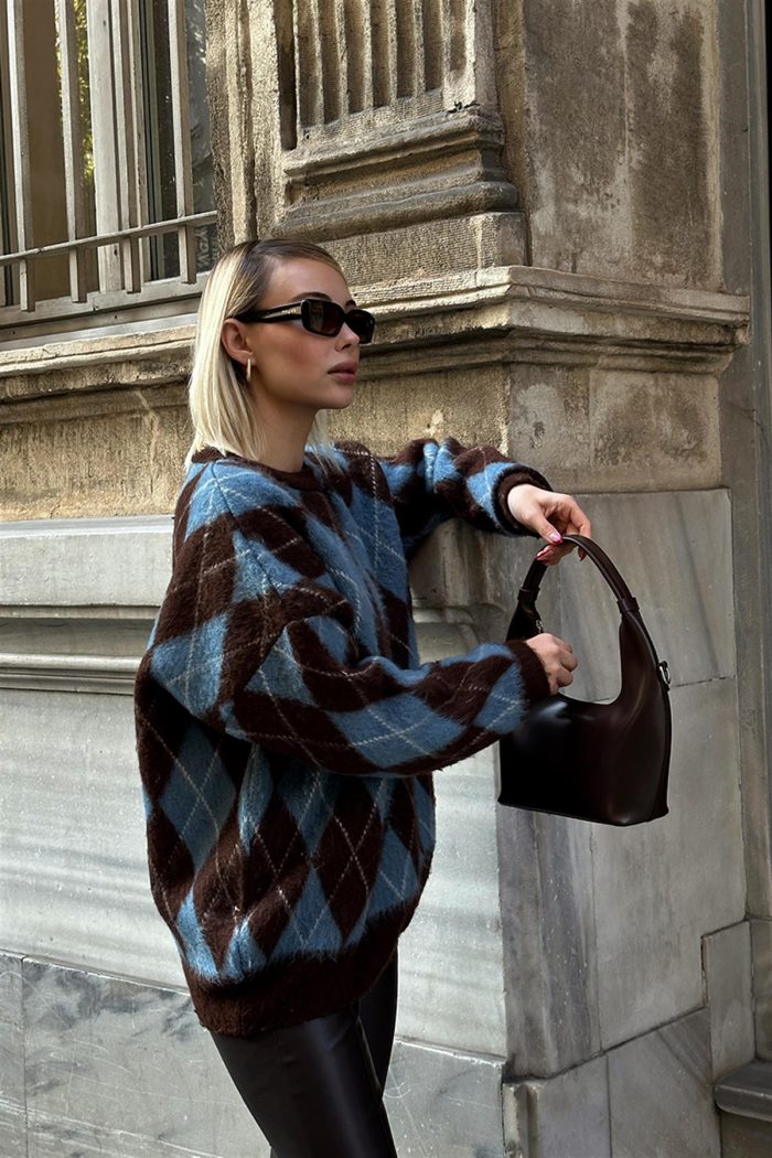 Chic Brown Faux Leather Handbag - Image 8