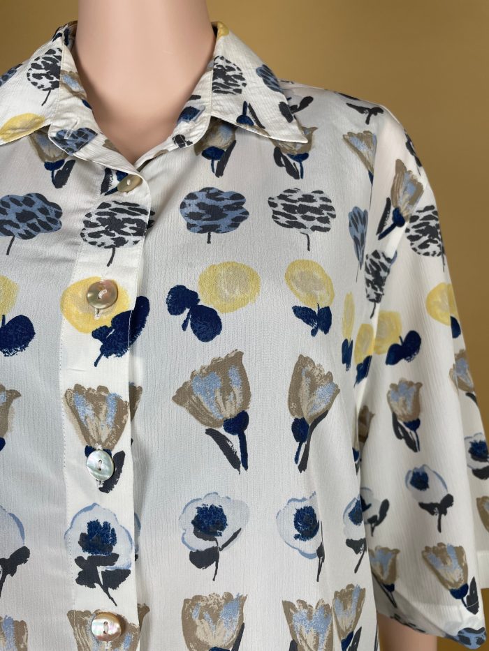 Elegant Floral Print Women'S Shirt - Image 3