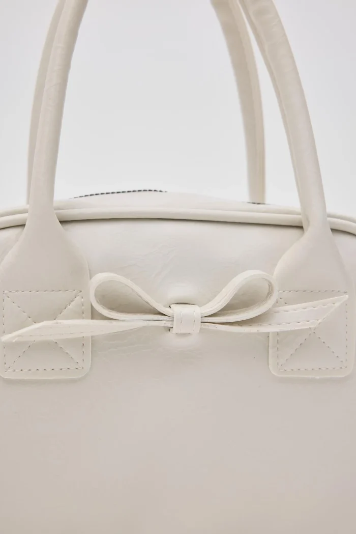 Chic White Bow Accent Handbag - Image 5