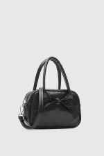 Elegant Black Handbag With Bow Detail - Image 3